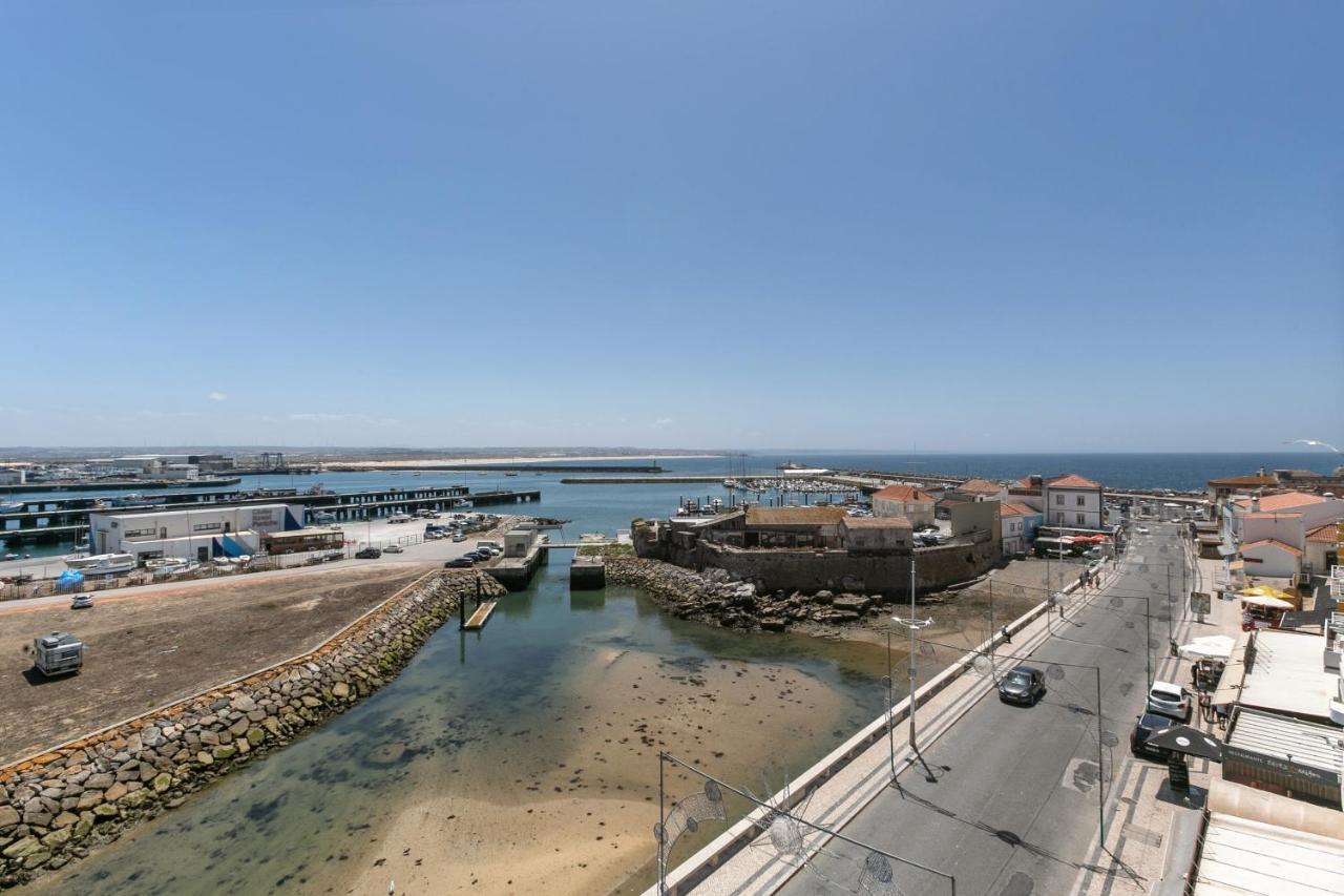 Casa Da Marginal Apartment Пениш Екстериор снимка