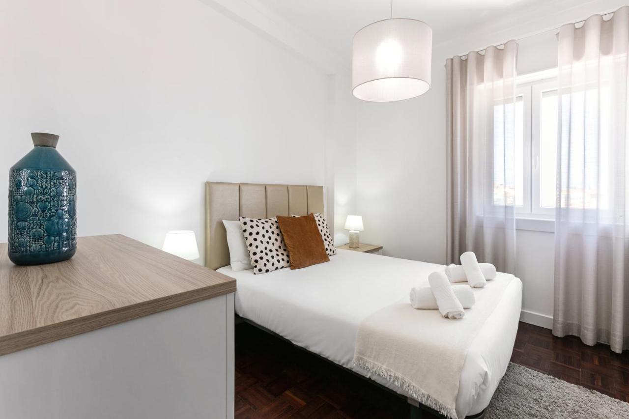 Casa Da Marginal Apartment Пениш Екстериор снимка