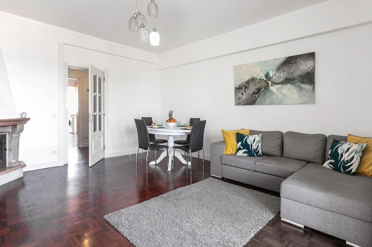 Casa Da Marginal Apartment Пениш Екстериор снимка
